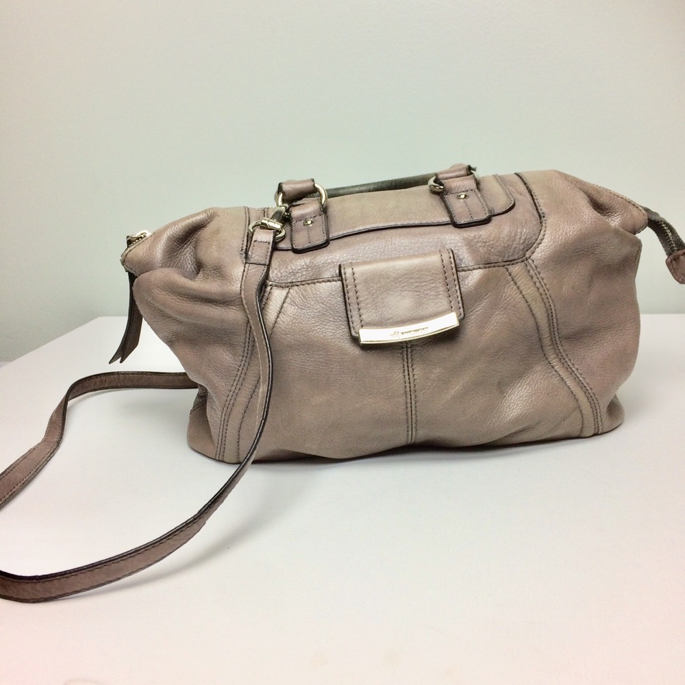 B. Makowsky Shoulder/Cross Body Purse Gray